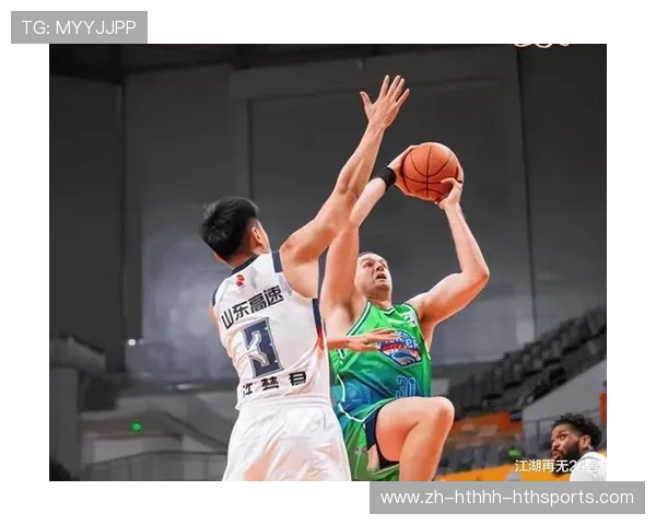 CBA山东队足球队员：山东队员的跨界运动表现